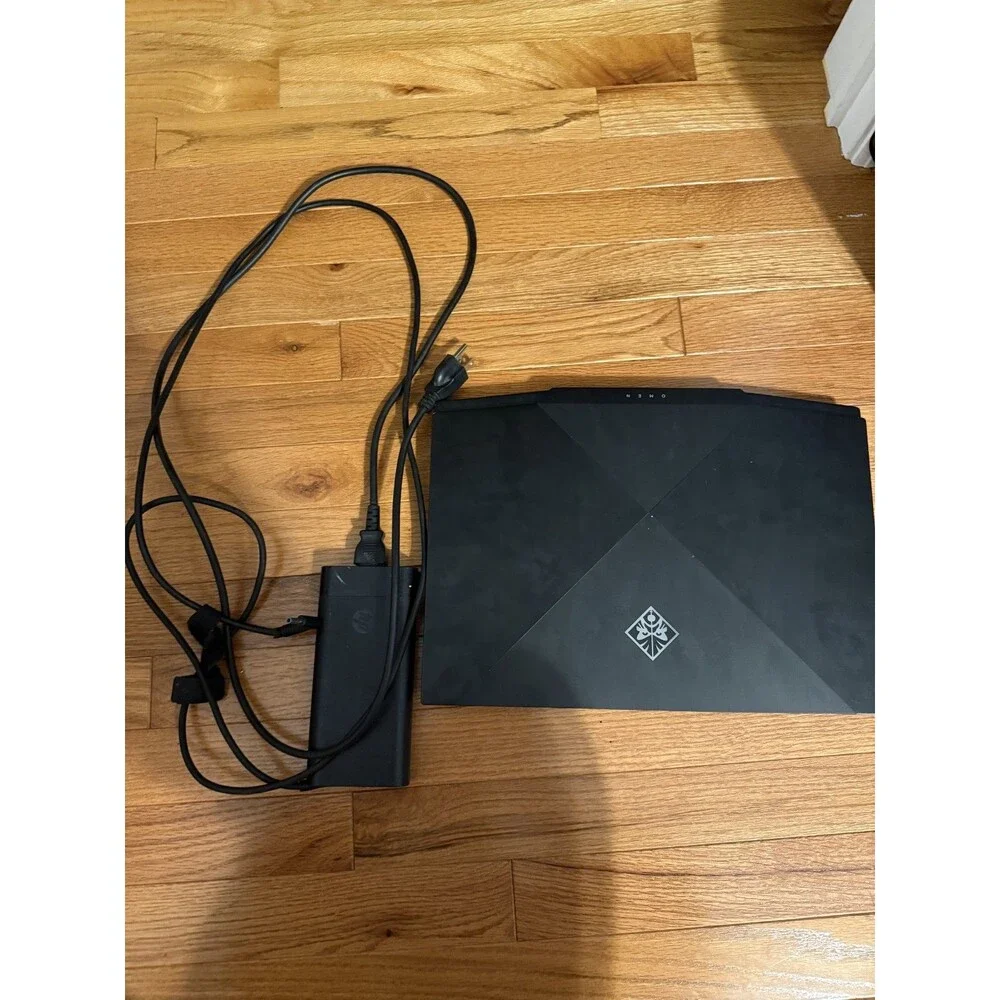 HP omen 15dh1070wm
